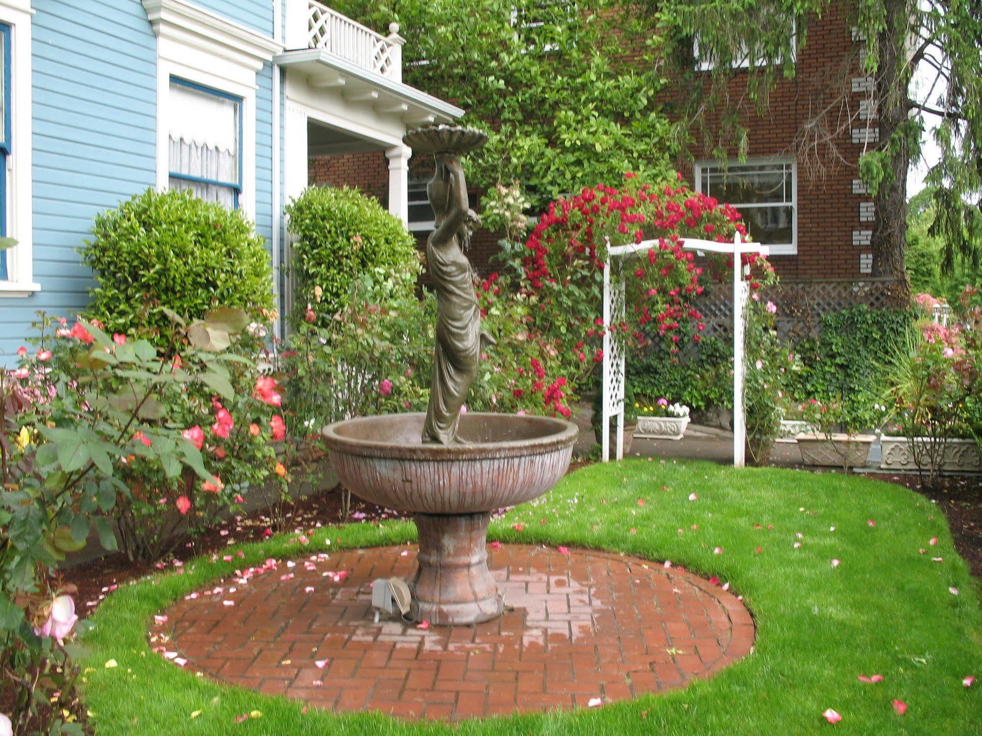 Lion And The Rose Victorian Guest House Portland Exteriér fotografie
